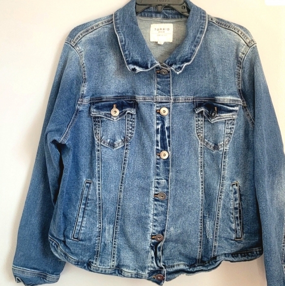 Torrid Denim Levi Button up Colared Jacket Size 2 ( Plus) - Picture 1 of 2